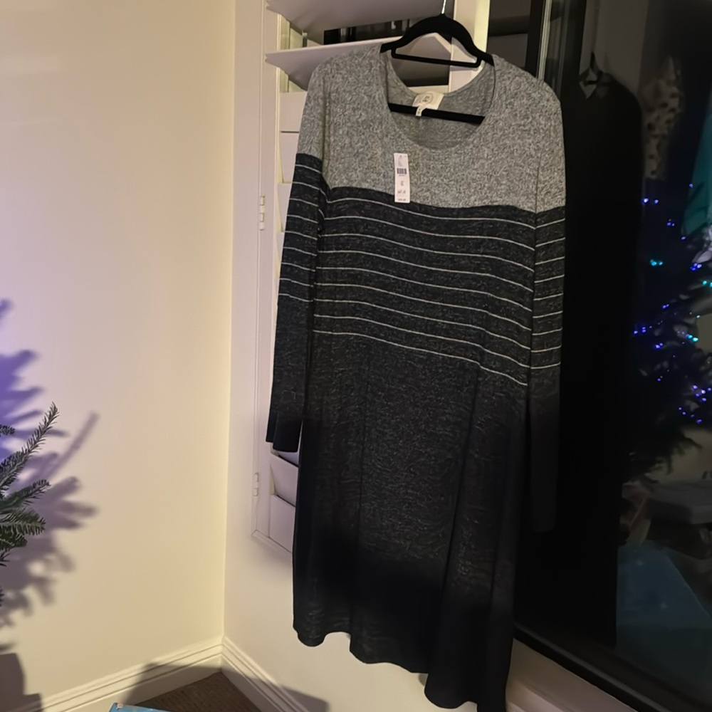 Long Sleeve Cozy Jersey Shirt Dress! 🤍🩶🖤
